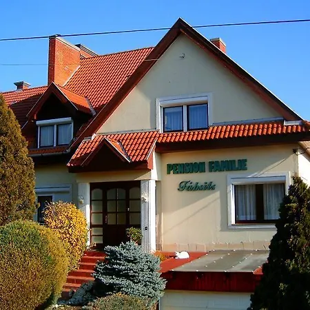 Pension Family Fabsits Bed & Breakfast