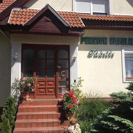 Pension Family Fabsits Bed & Breakfast 3*