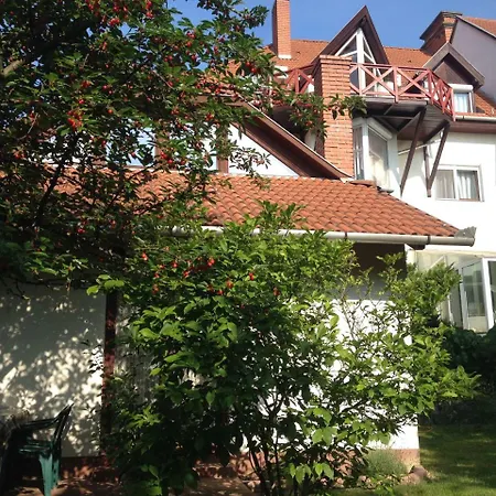 Pension Family Fabsits Bed & Breakfast